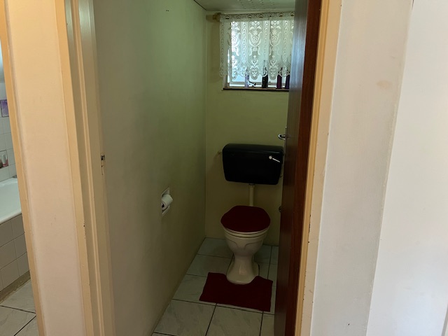 To Let 1 Bedroom Property for Rent in Oostersee Western Cape